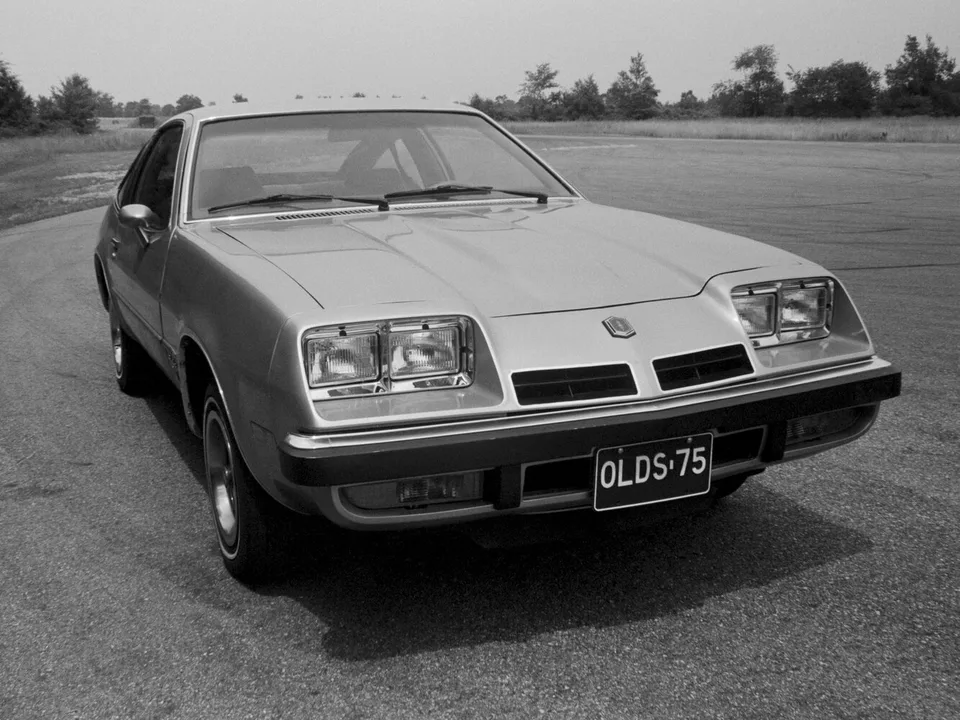 Oldsmobile Starfire