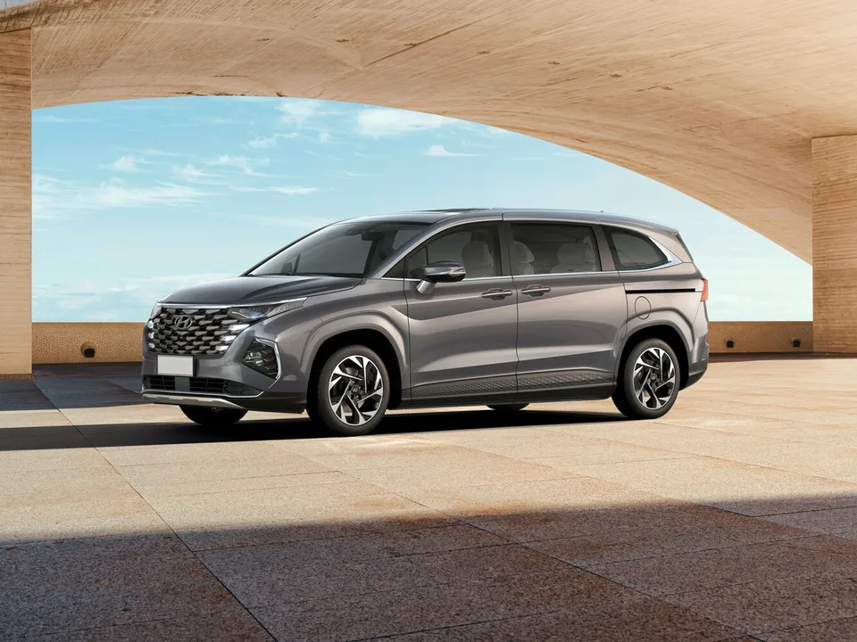 Hyundai Custin