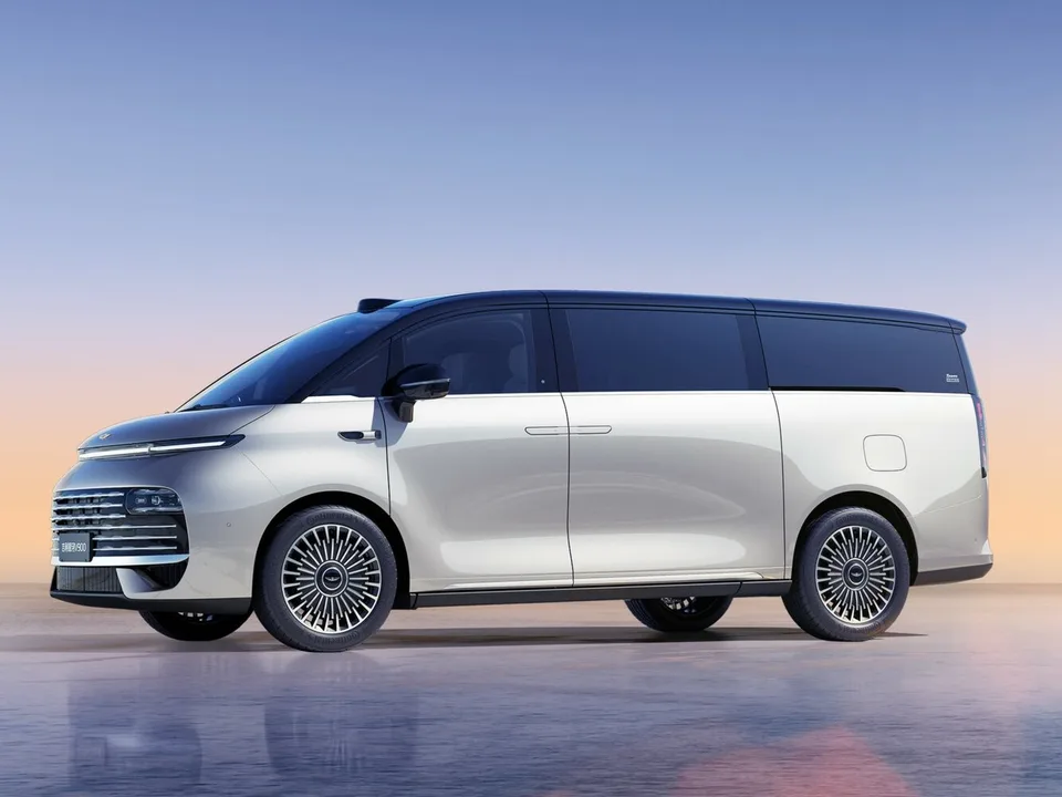 Geely Galaxy V900