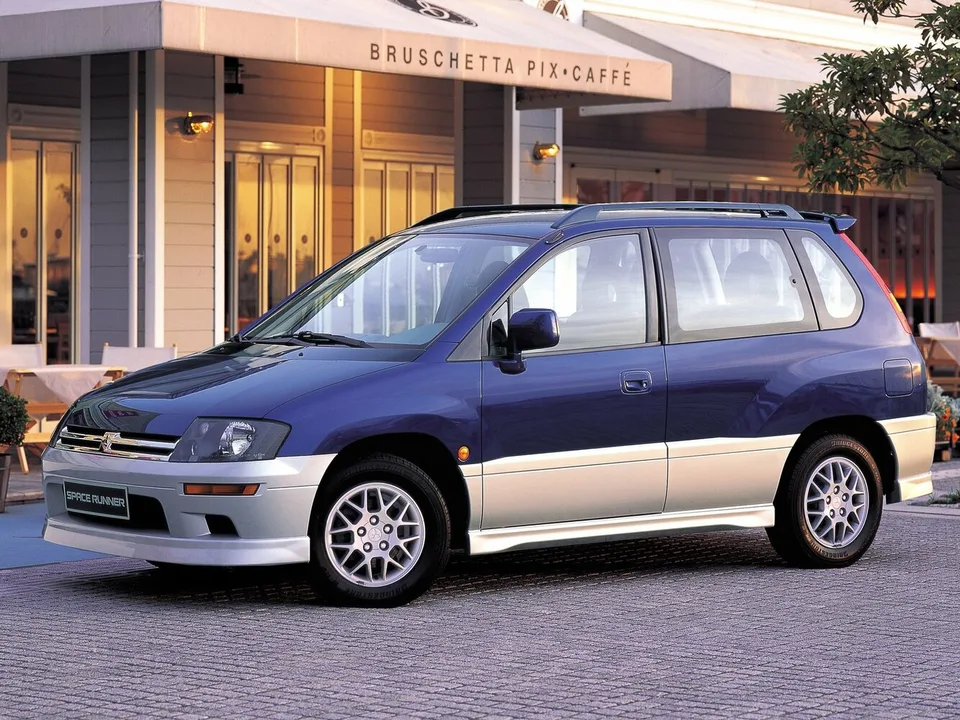 Mitsubishi Space Runner