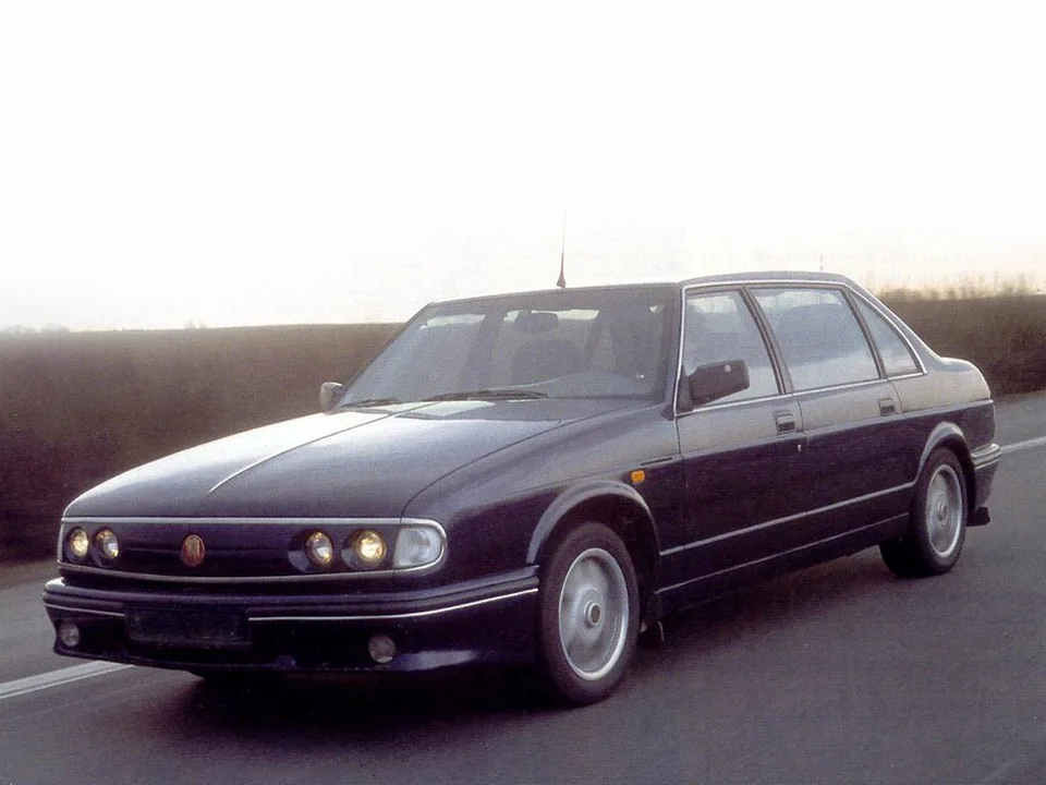 Tatra T700