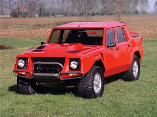 Lamborghini Lm 002