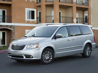 Chrysler Town country