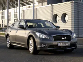 Infiniti M30d