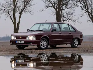 Tatra 613