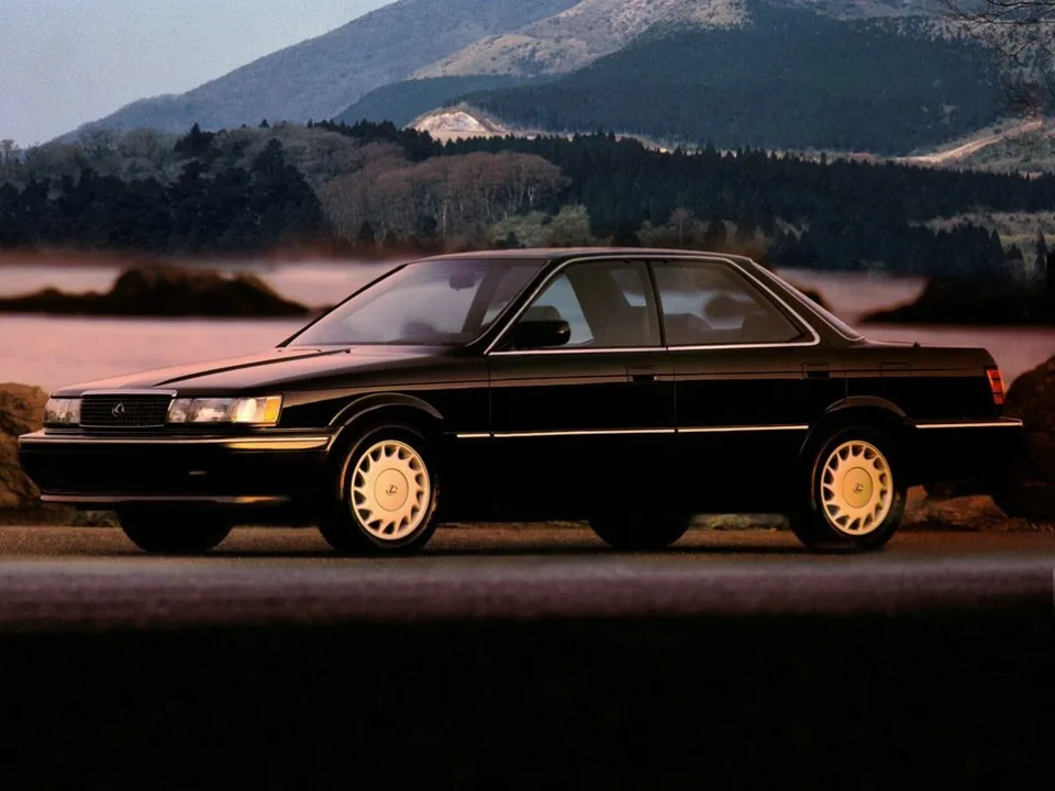 Lexus ES, I, Sedan