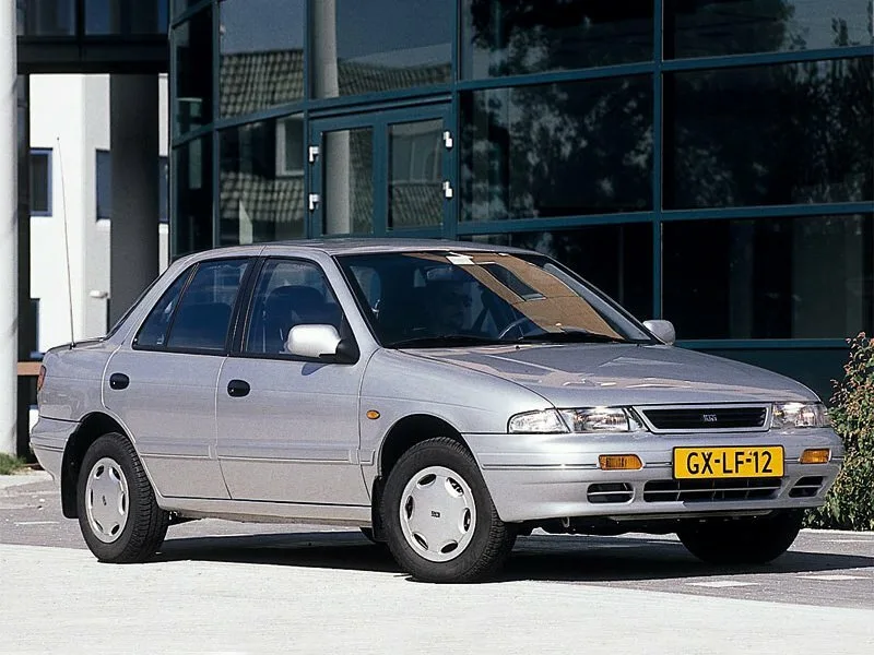 Kia Sephia, Generation 1, Sedan