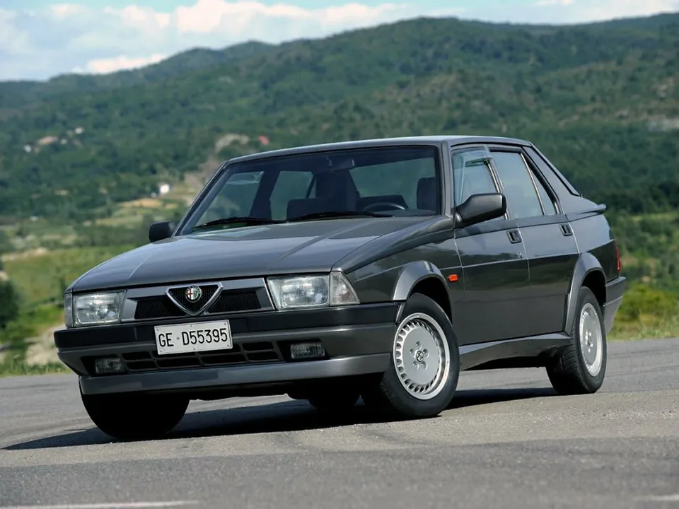 Alfa Romeo 75, Generation 1, facelift, Sedan
