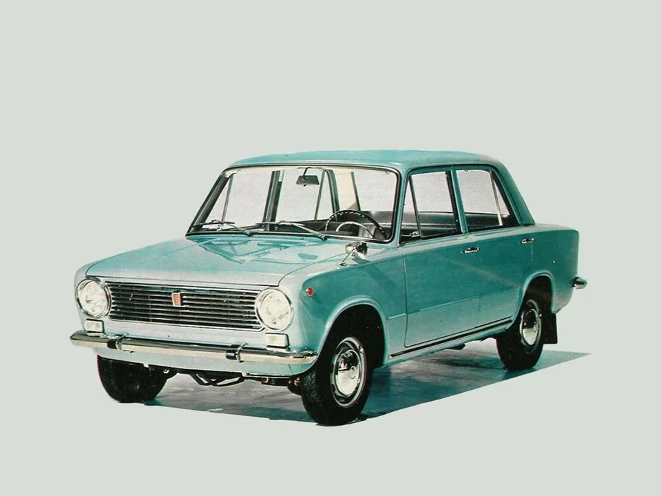 Fiat 124, 1 поколение, Седан