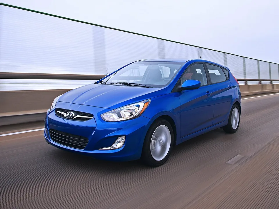 Hyundai Accent, Generation 4, RB, 5-door hatchback