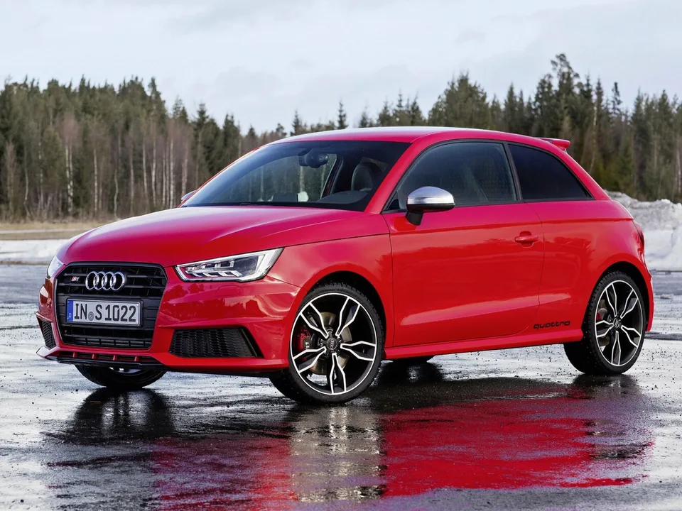 Audi S1, Generation 1, 3-door hatchback