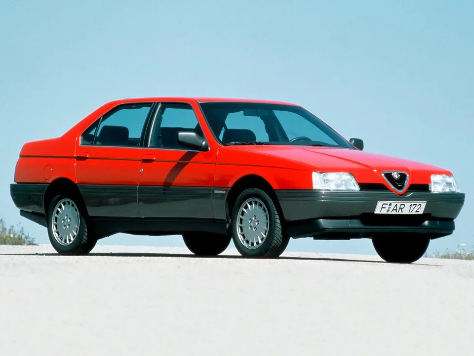 Alfa Romeo 164, Generation 1, Sedan