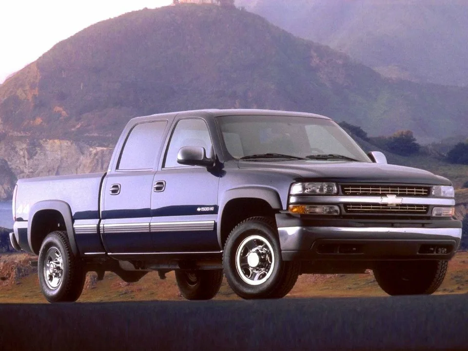 Chevrolet Silverado, Generation 1, GMT800, Pickup
