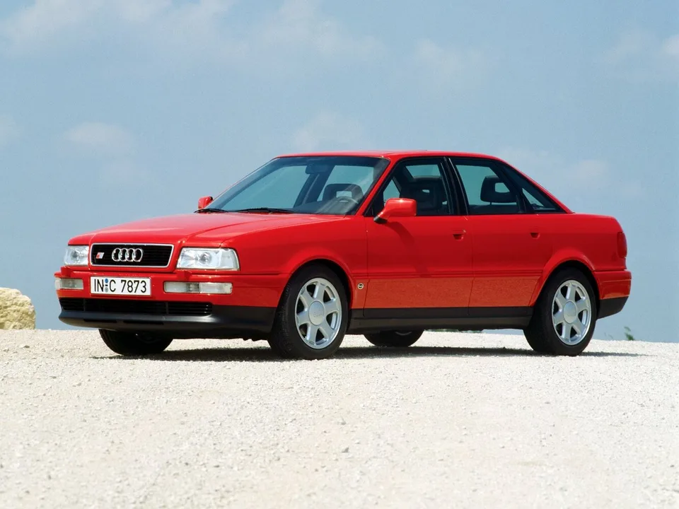Audi S2, 1 поколение, B4, Седан