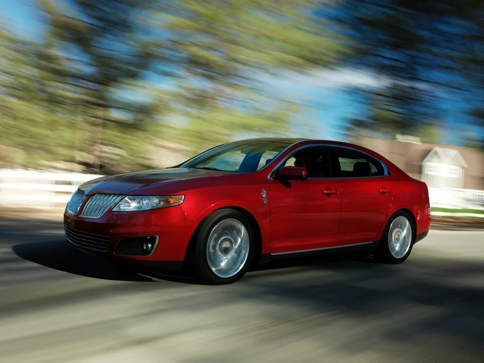 Lincoln MKS, Generation 1, Sedan
