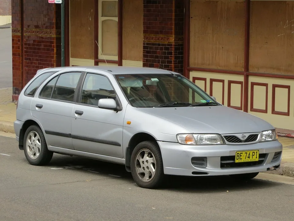Nissan Pulsar, V (N15), Хэтчбек, 5 дверей