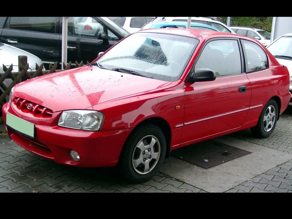 Hyundai Accent, Generation 2, LC, 3-door hatchback