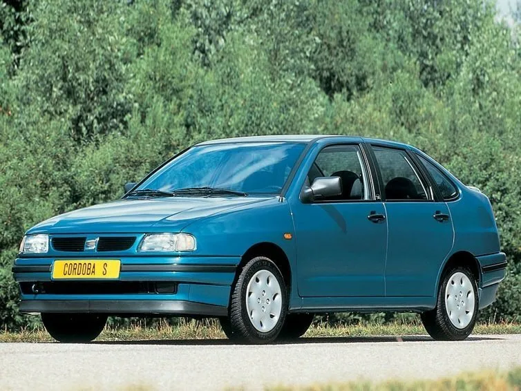 SEAT Cordoba, 1 поколение, Седан