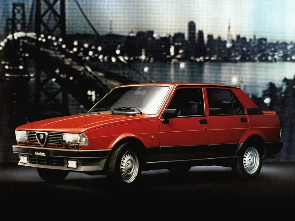 Alfa Romeo Giulietta, Generation 2, 116, Sedan