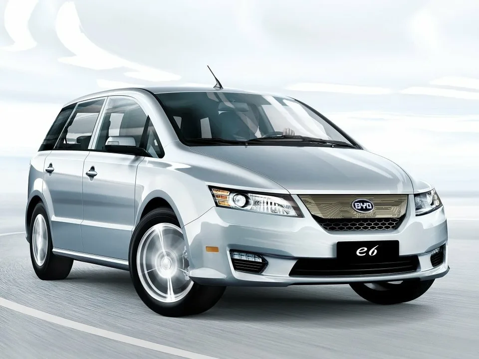 BYD E6, , 5-door hatchback