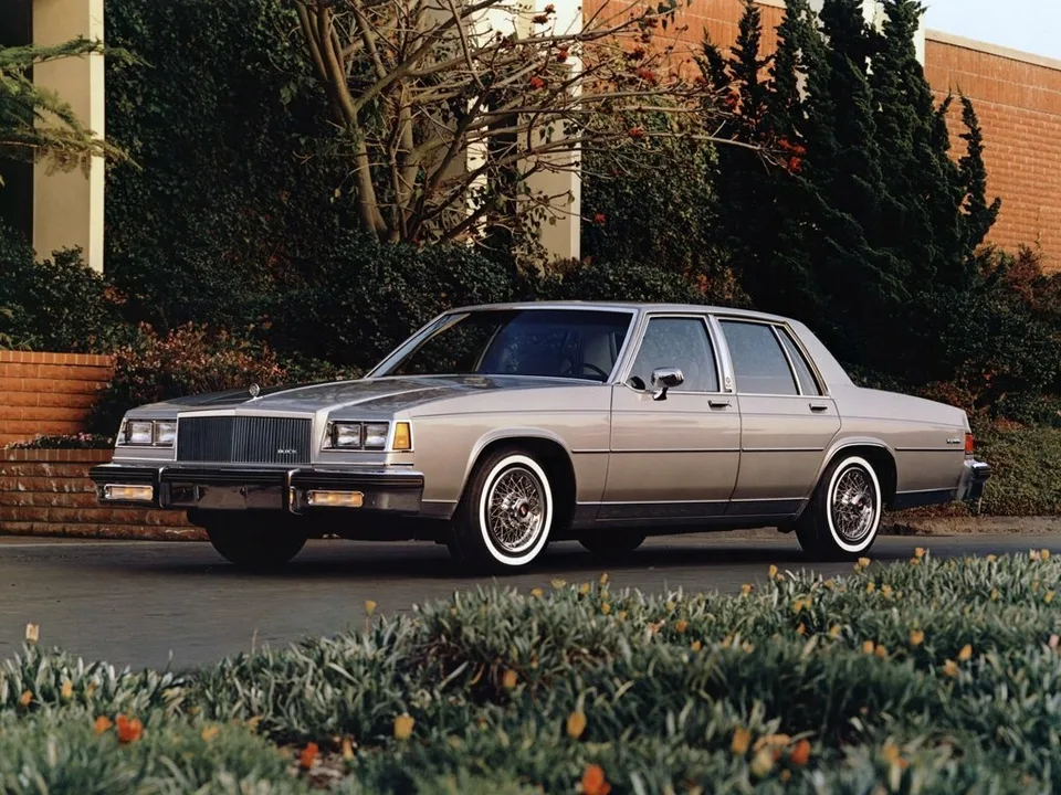 Buick LeSabre, V, Седан