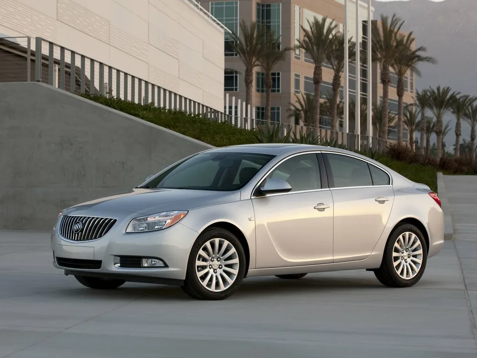Buick Regal, Generation 5, Sedan