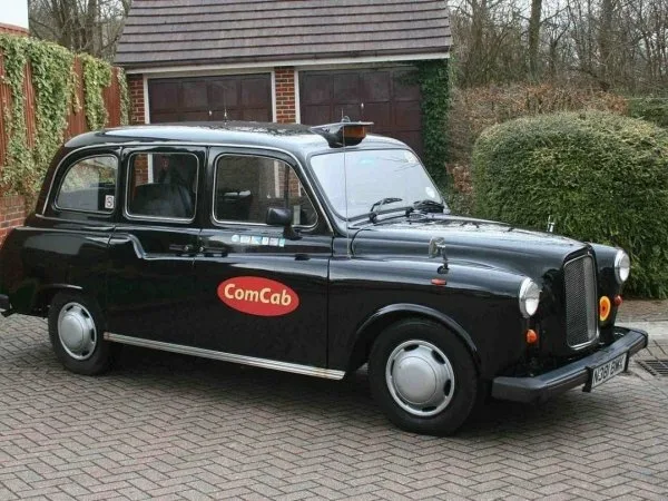 Carbodies FX4, , Sedan