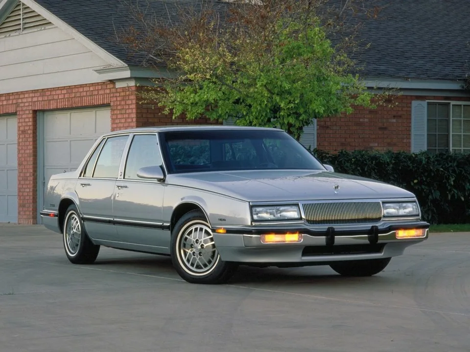 Buick LeSabre, VI, Седан