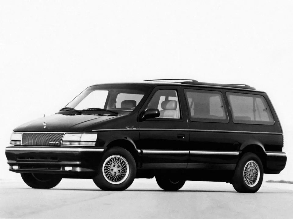 Chrysler Town & Country, II, Минивэн