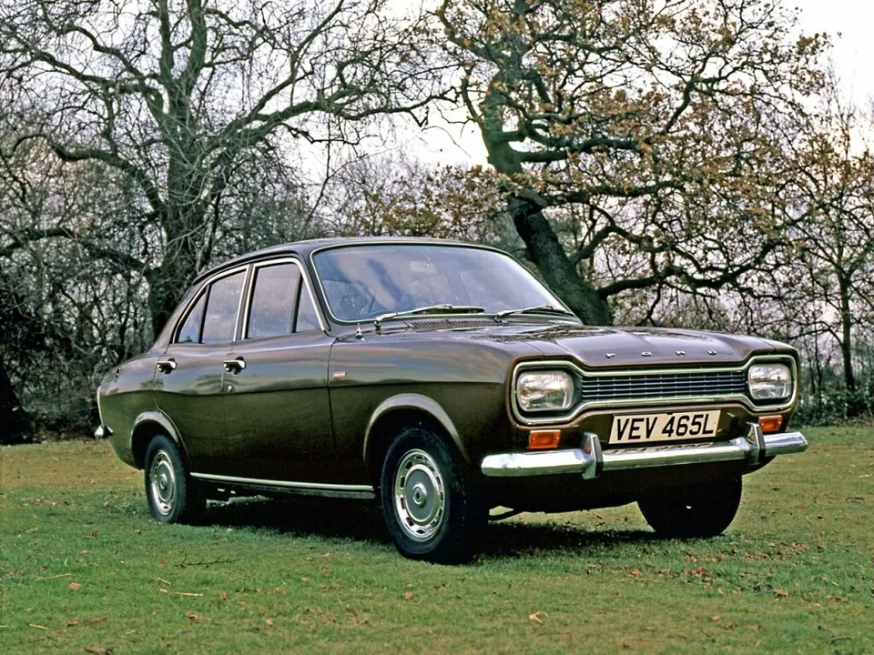 Ford Escort, Generation 1, Sedan
