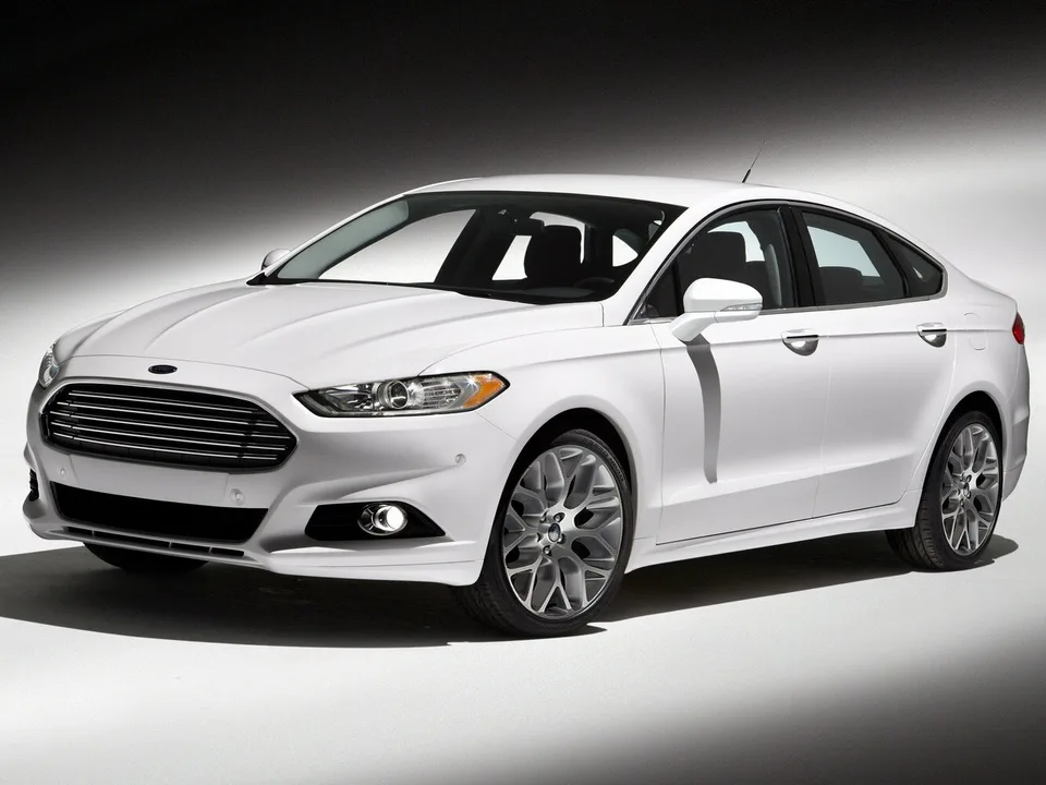 Ford Fusion (North America), II, Седан