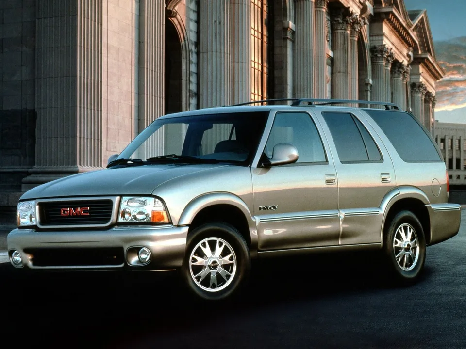 GMC Envoy, 1 поколение, Кроссовер / внедорожник