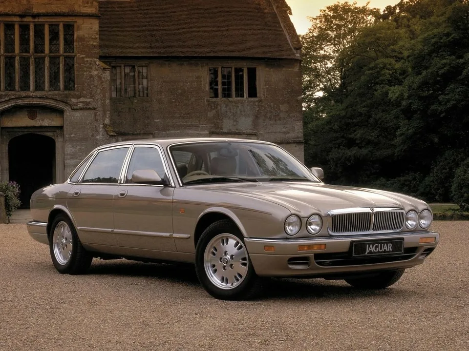 Jaguar XJ, II (X300), Sedan