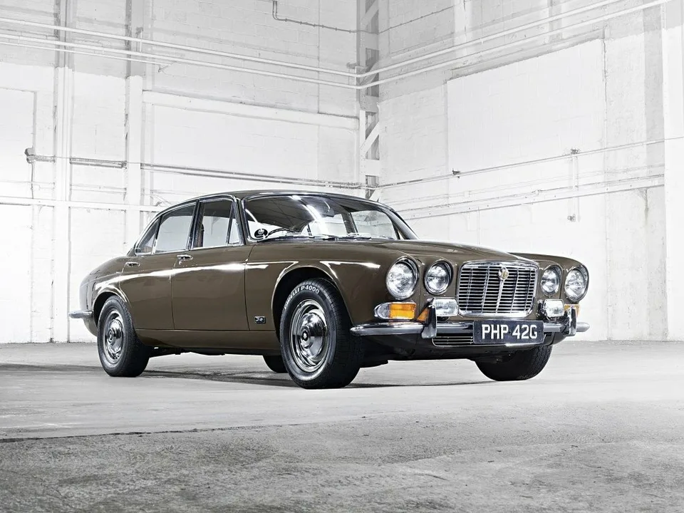 Jaguar XJ, Generation 1, Series I, Sedan