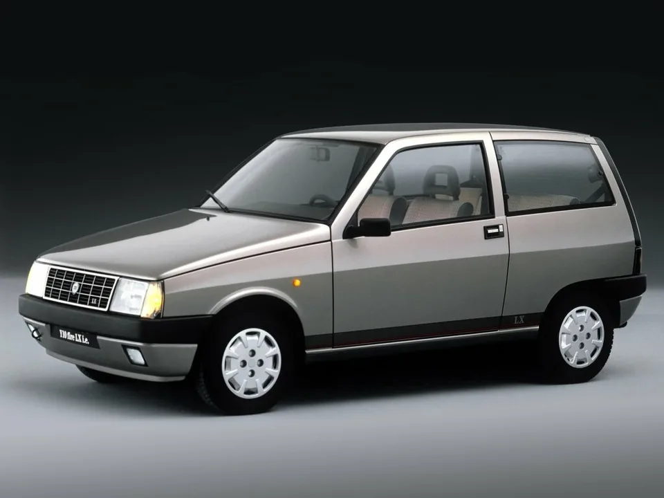 Lancia Y10, , 3-door hatchback