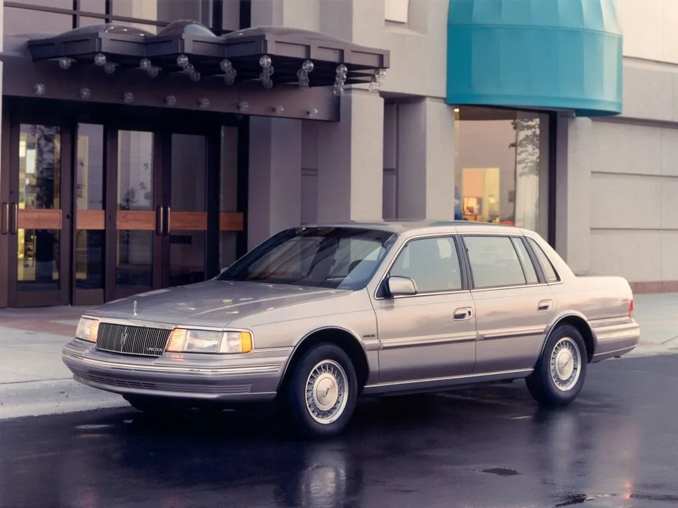 Lincoln Continental, Generation 8, FN9, Sedan