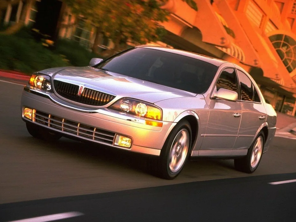 Lincoln LS, Generation 1, Sedan