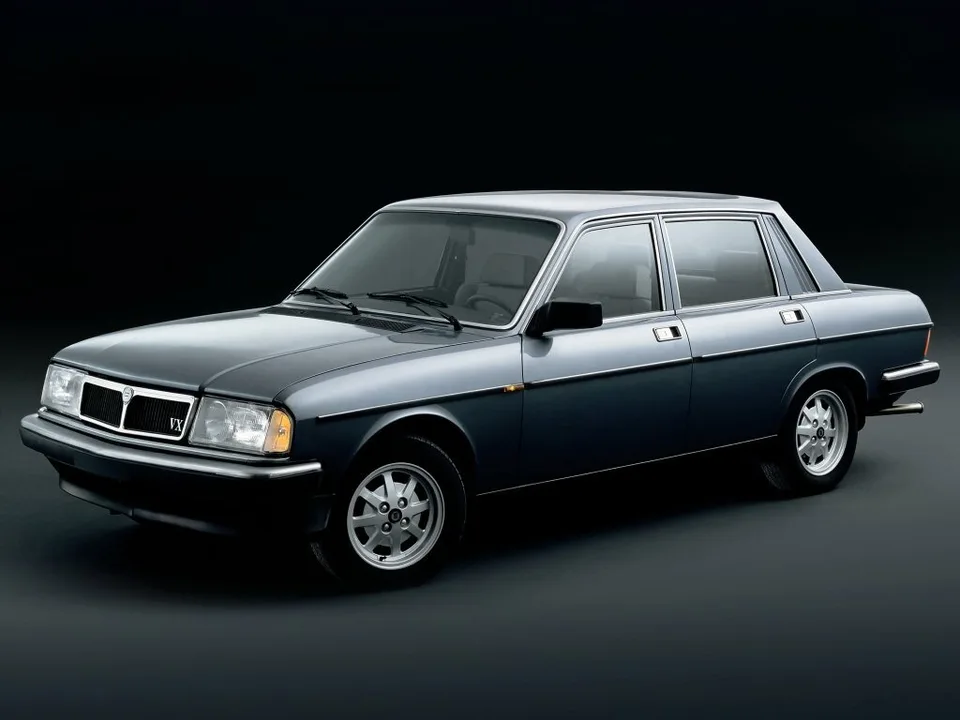 Lancia Trevi, , Sedan