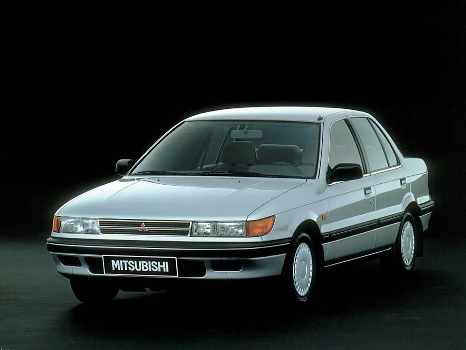 Mitsubishi Mirage, Generation 3, Sedan