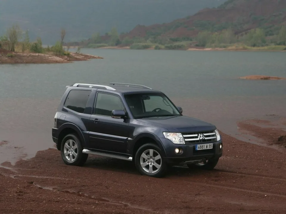 Mitsubishi Montero, 4 поколение, V80, Внедорожник, 3 двери