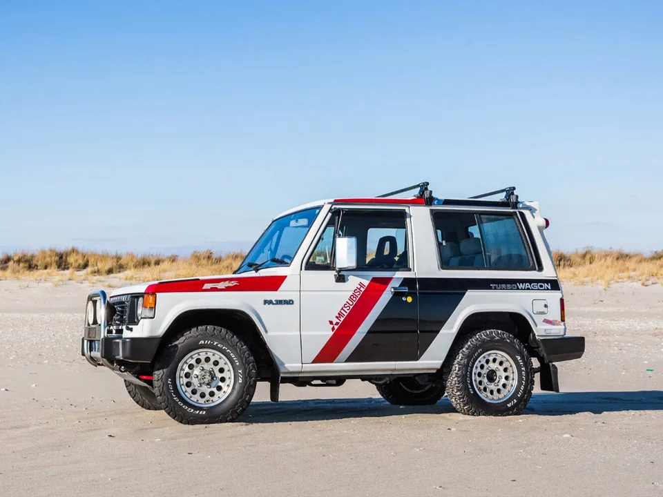 Mitsubishi Pajero, Generation 1, L040, 3-door SUV