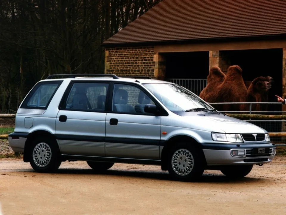 Mitsubishi Space Wagon, II, Compact MPV