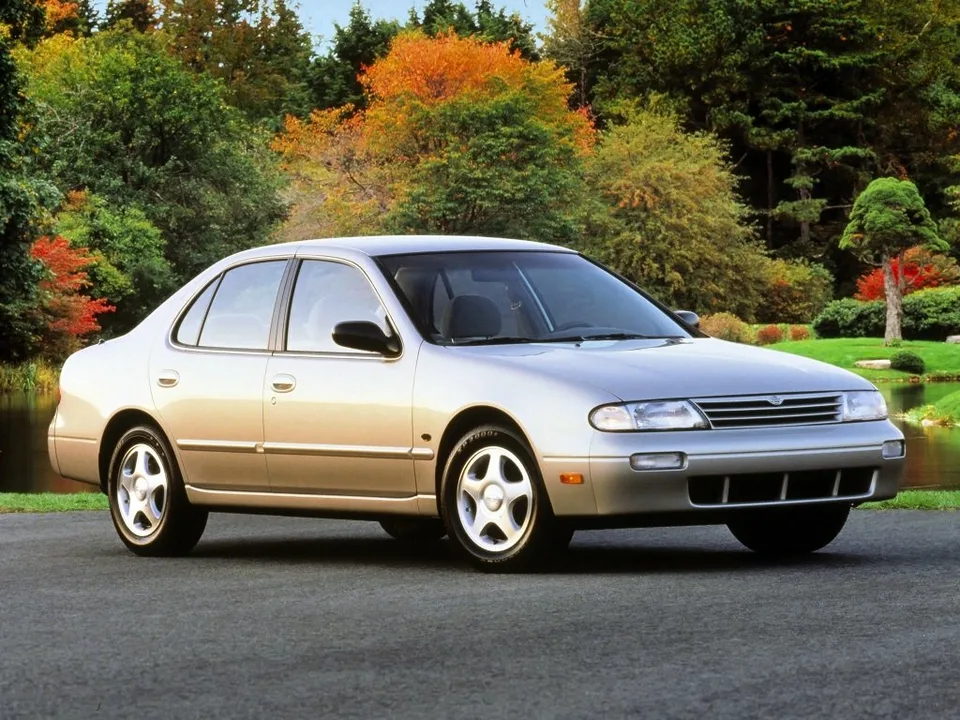 Nissan Altima, 1 поколение, U13, Седан