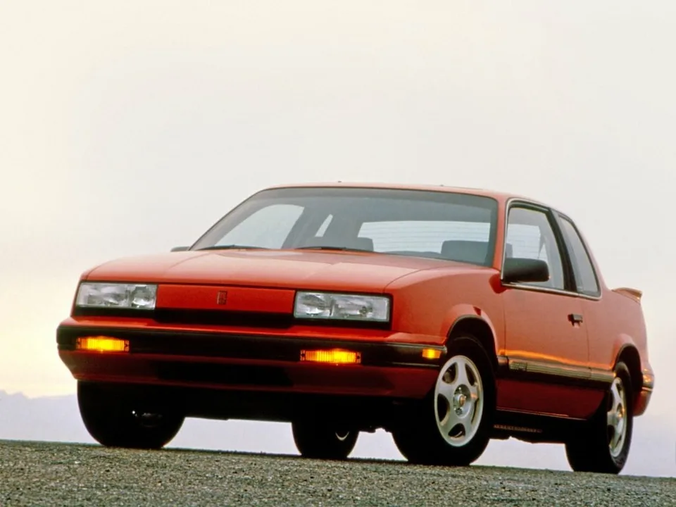 Oldsmobile Cutlass Calais, , Купе