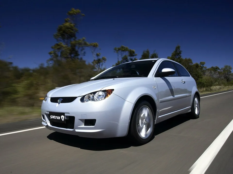 Proton Satria, II, Хэтчбек, 3 двери