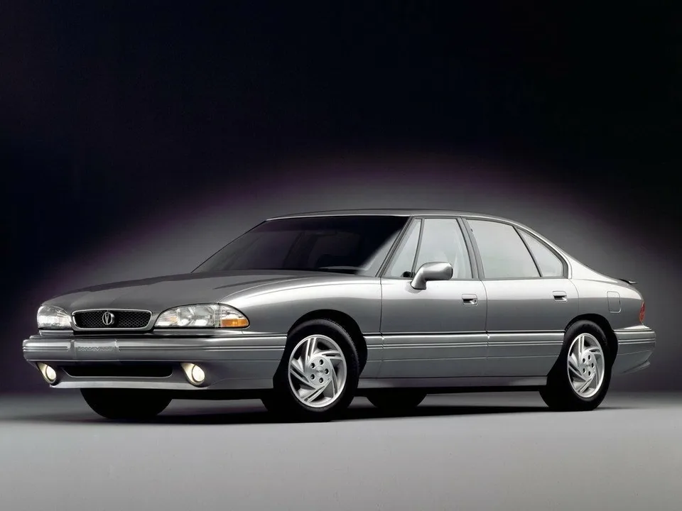 Pontiac Bonneville, 9 поколение, Седан