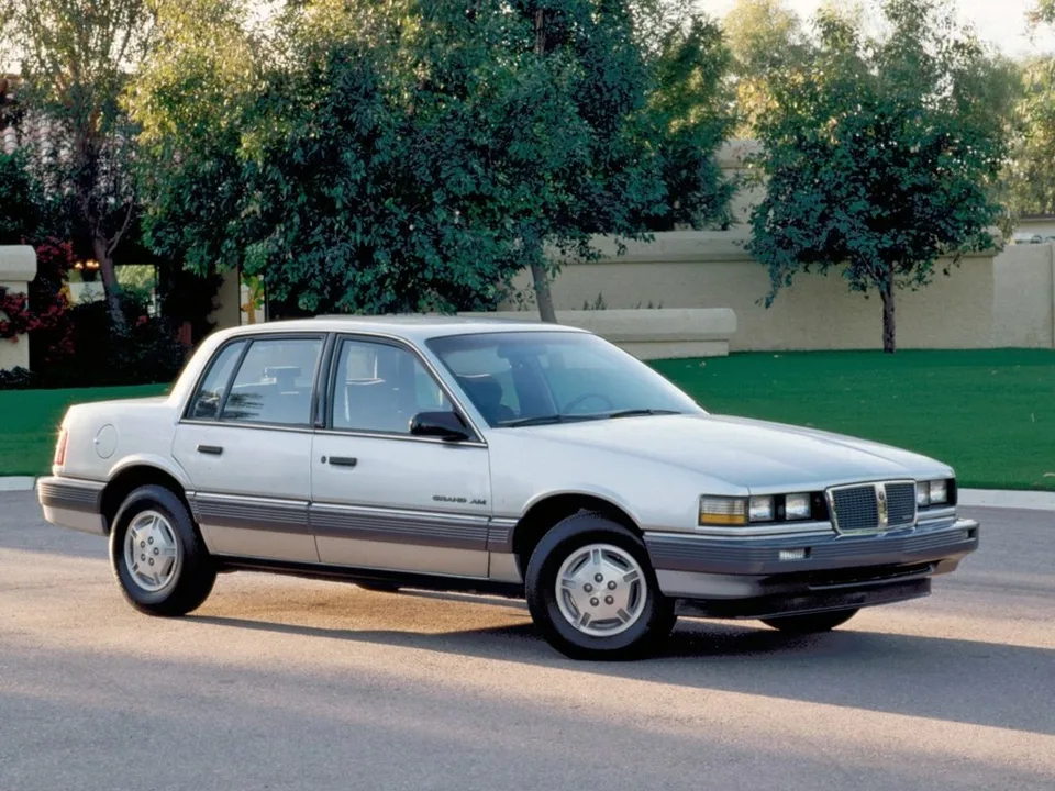 Pontiac Grand AM, 3 поколение, Седан