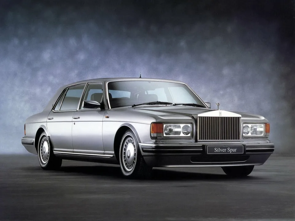 Rolls-Royce Silver Spur, Mark IV, Седан