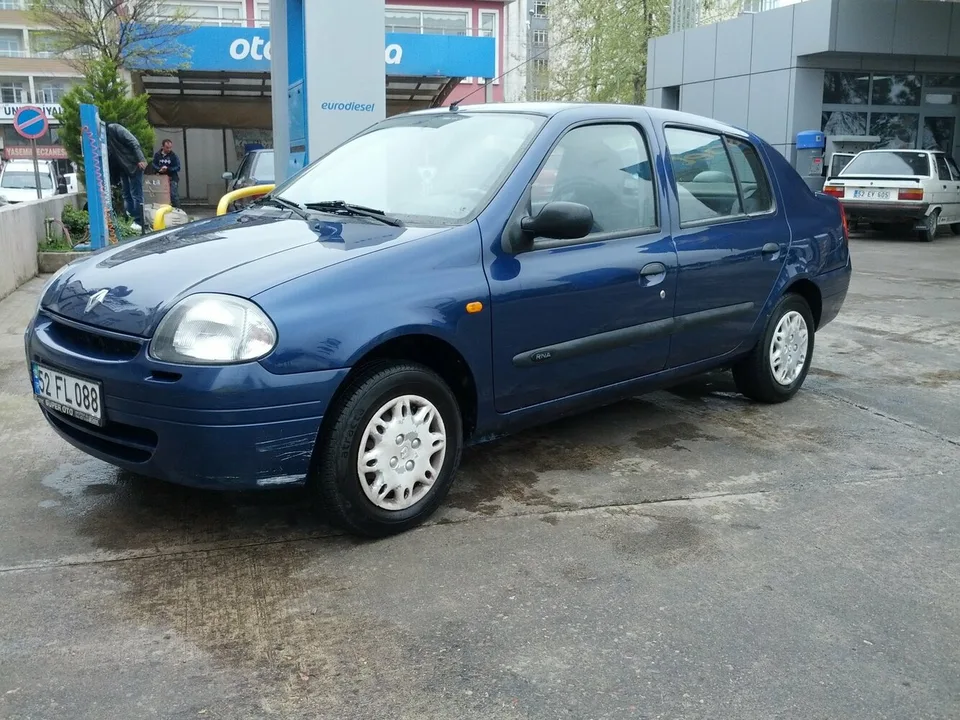 Renault Symbol, 1 поколение, Седан