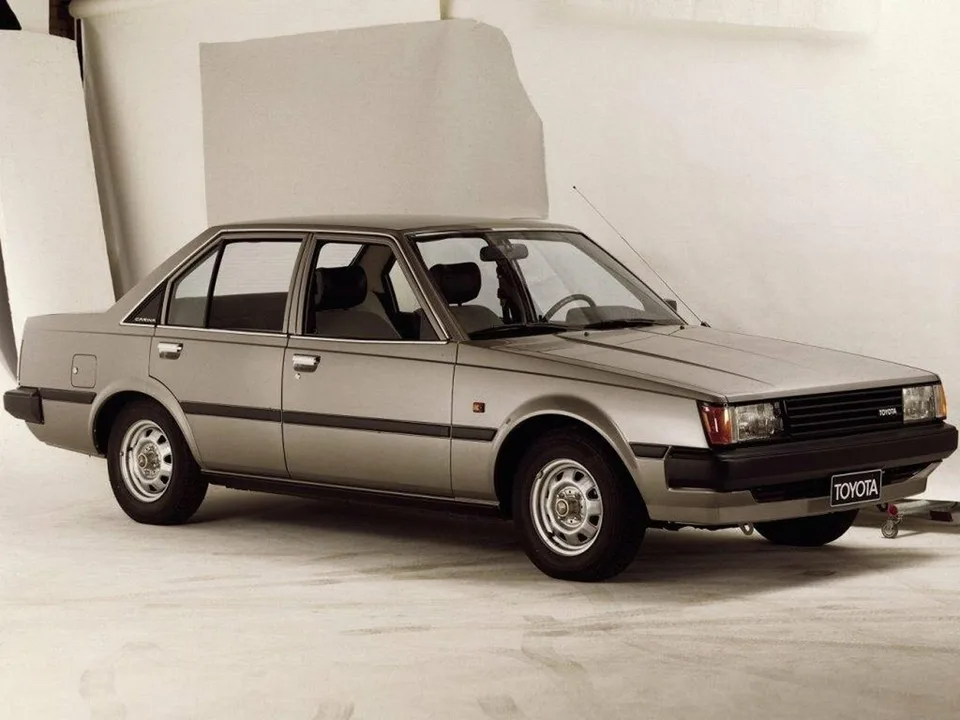 Toyota Carina, 3 поколение, A60, Седан